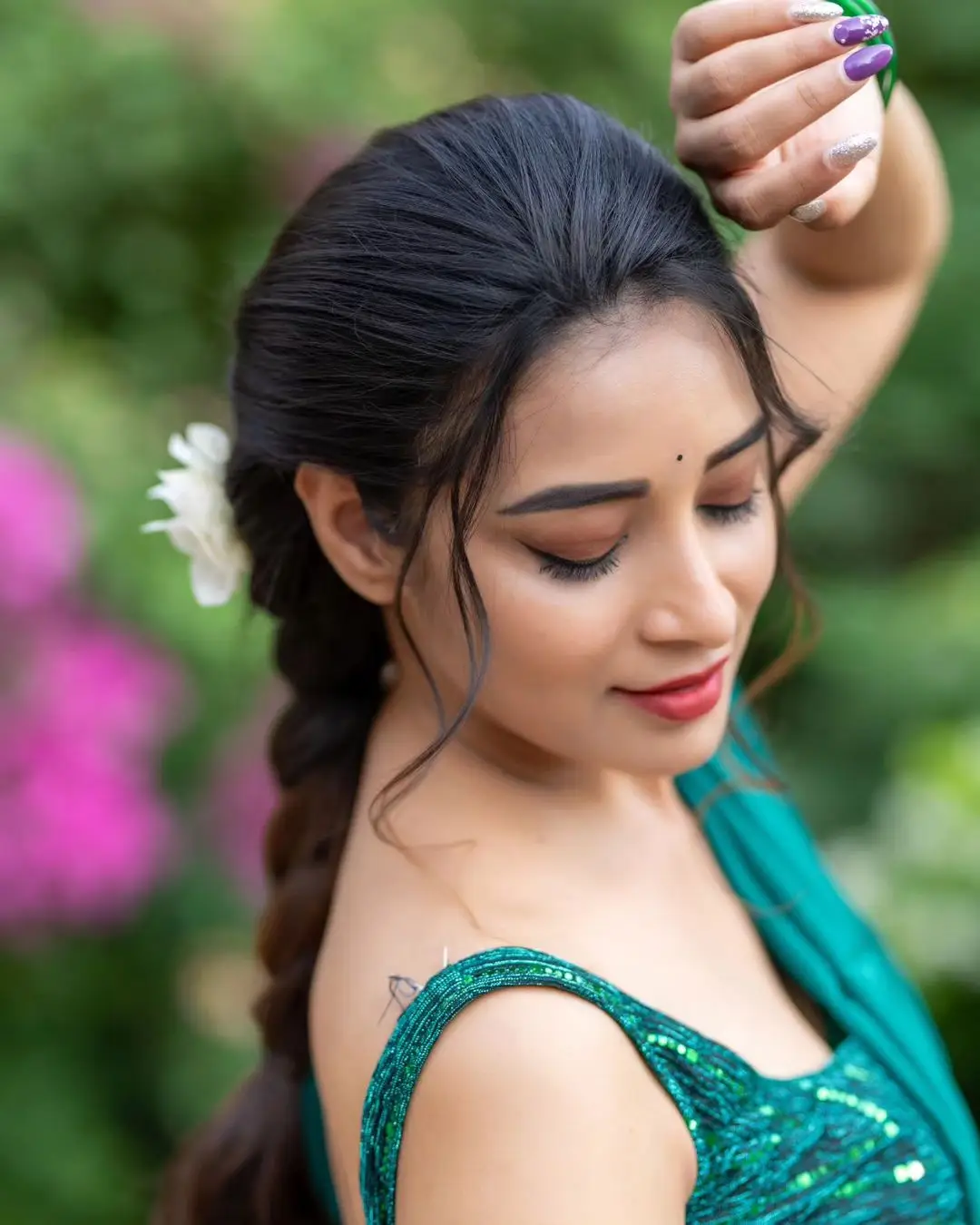 ETV Actress Bhanu Sri in Beautiful Green Saree Sleeveless Blouse